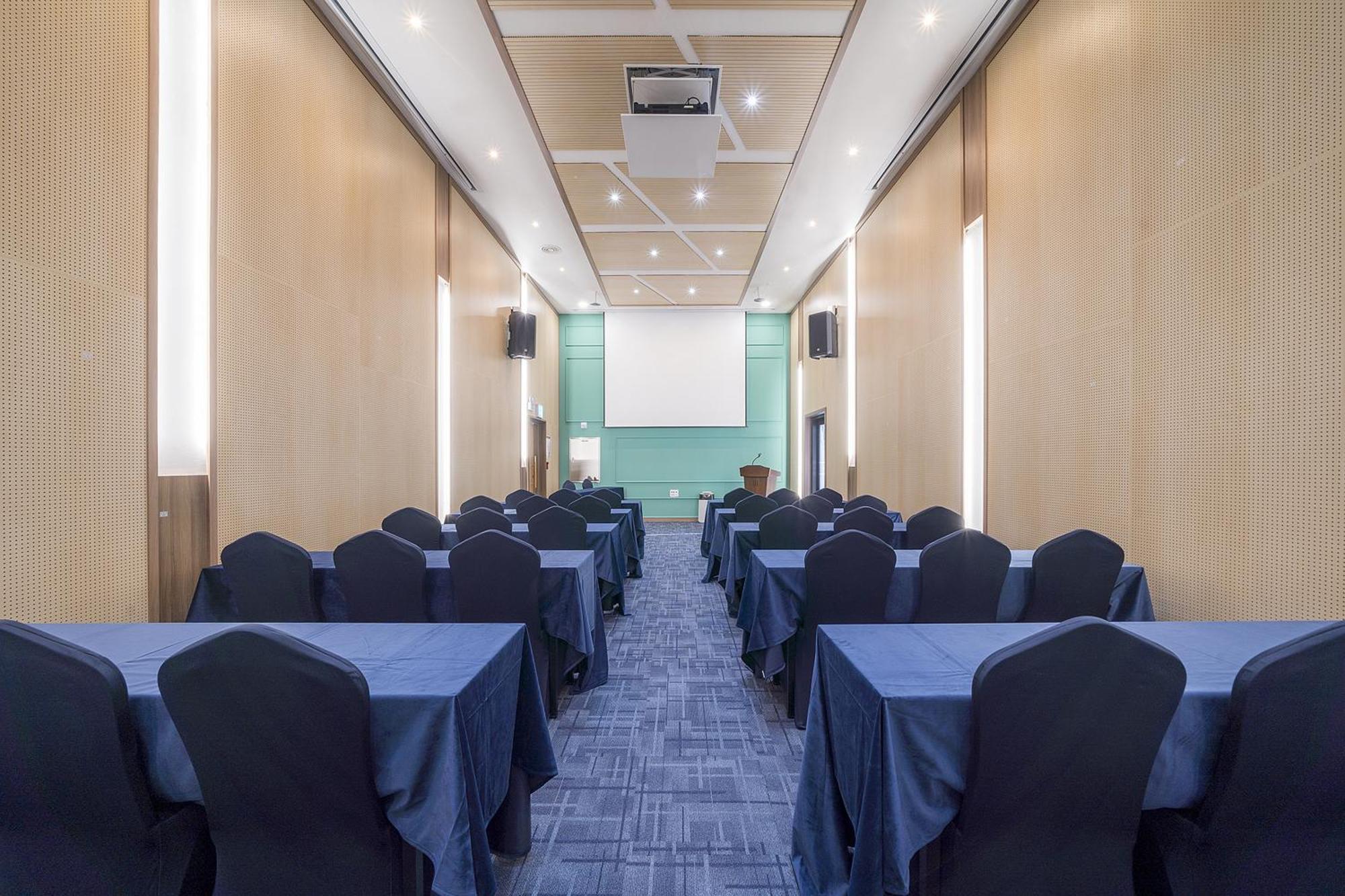 Gangneung Chonpines Ocean Suites Hotel Bagian luar foto
