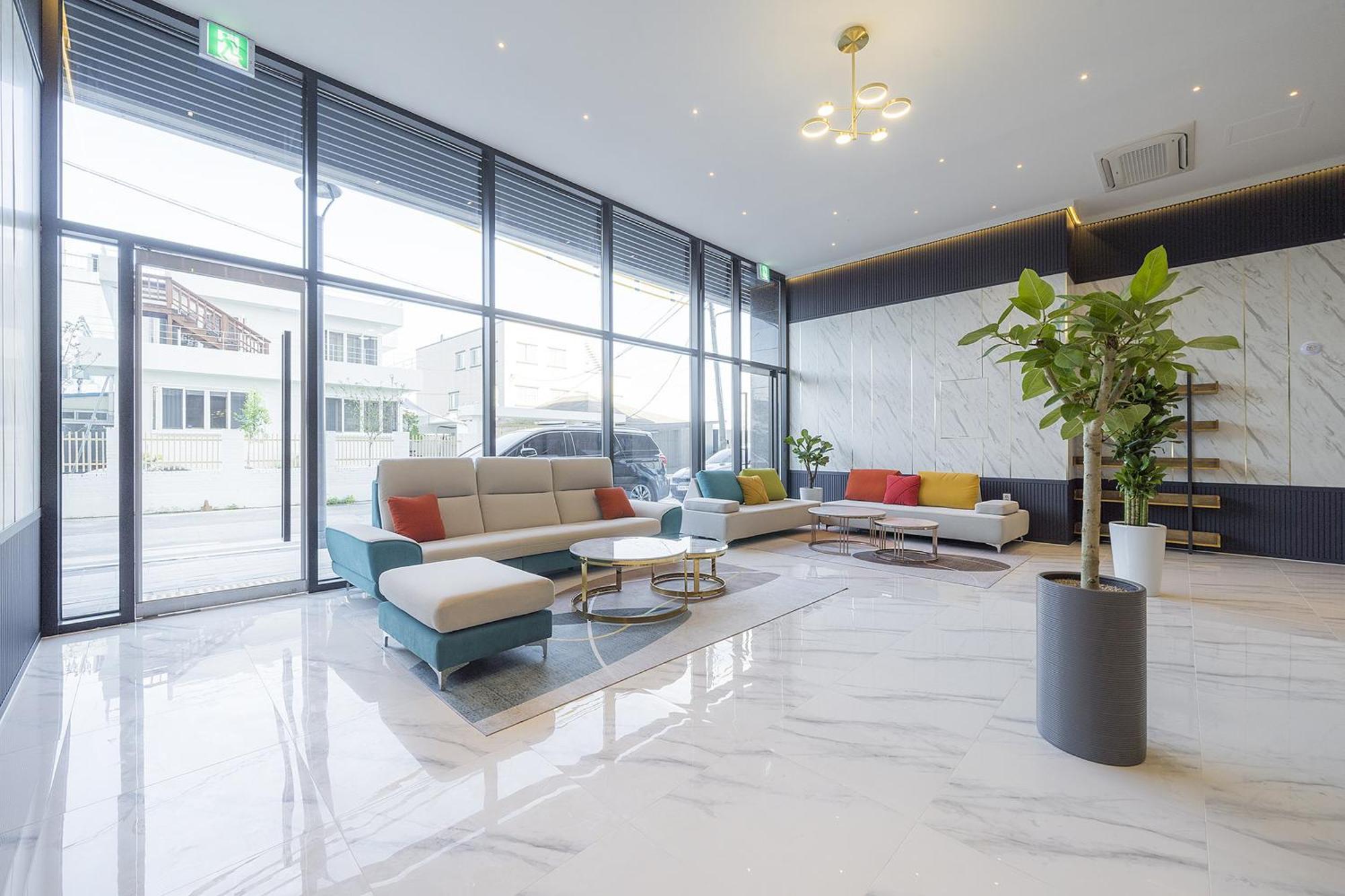 Gangneung Chonpines Ocean Suites Hotel Bagian luar foto