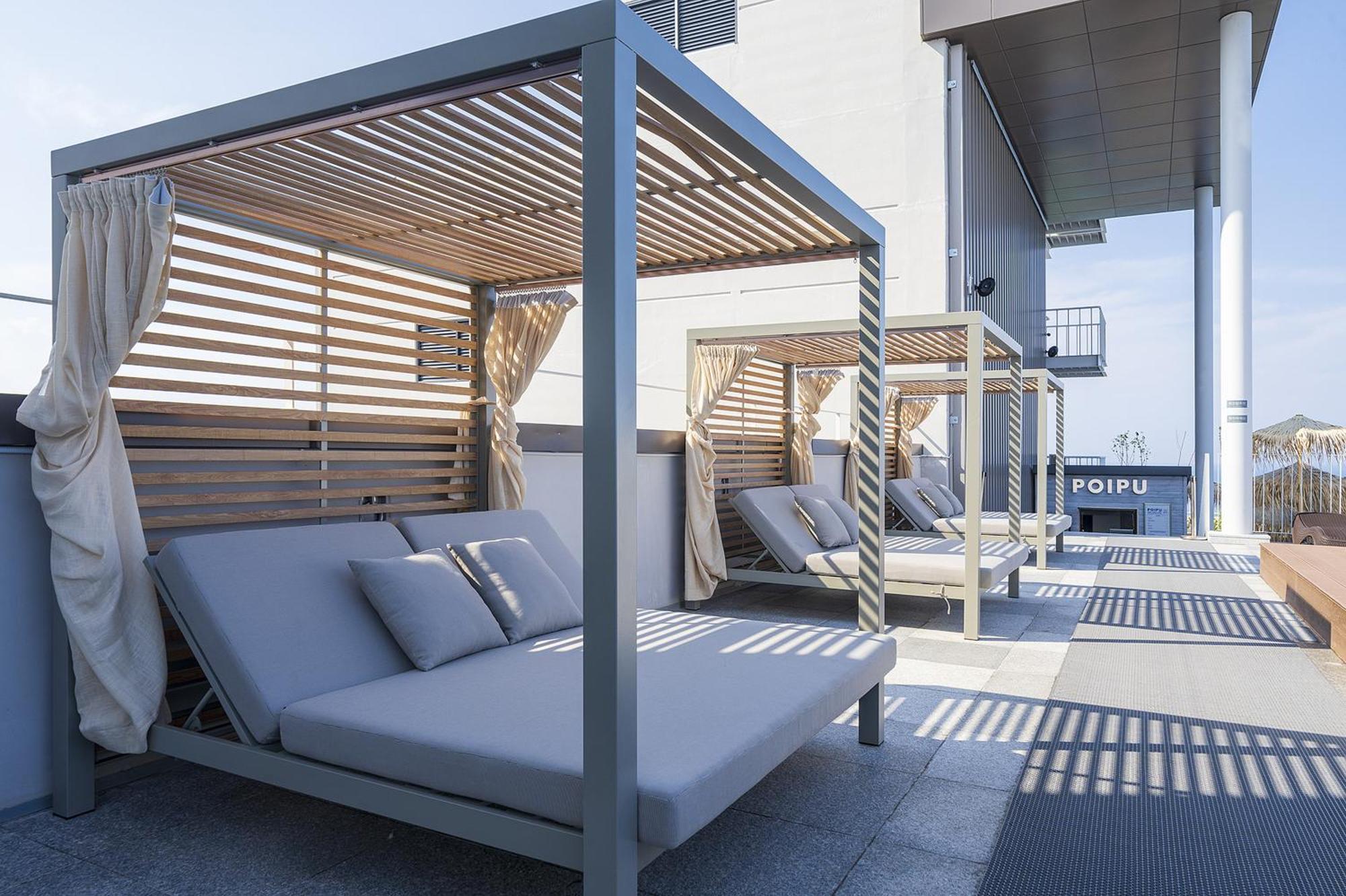 Gangneung Chonpines Ocean Suites Hotel Bagian luar foto